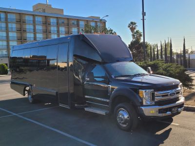 Shuttle Vans 11 22 PASSENGER CORPORATE LIMO BUS 1 12e5a44e