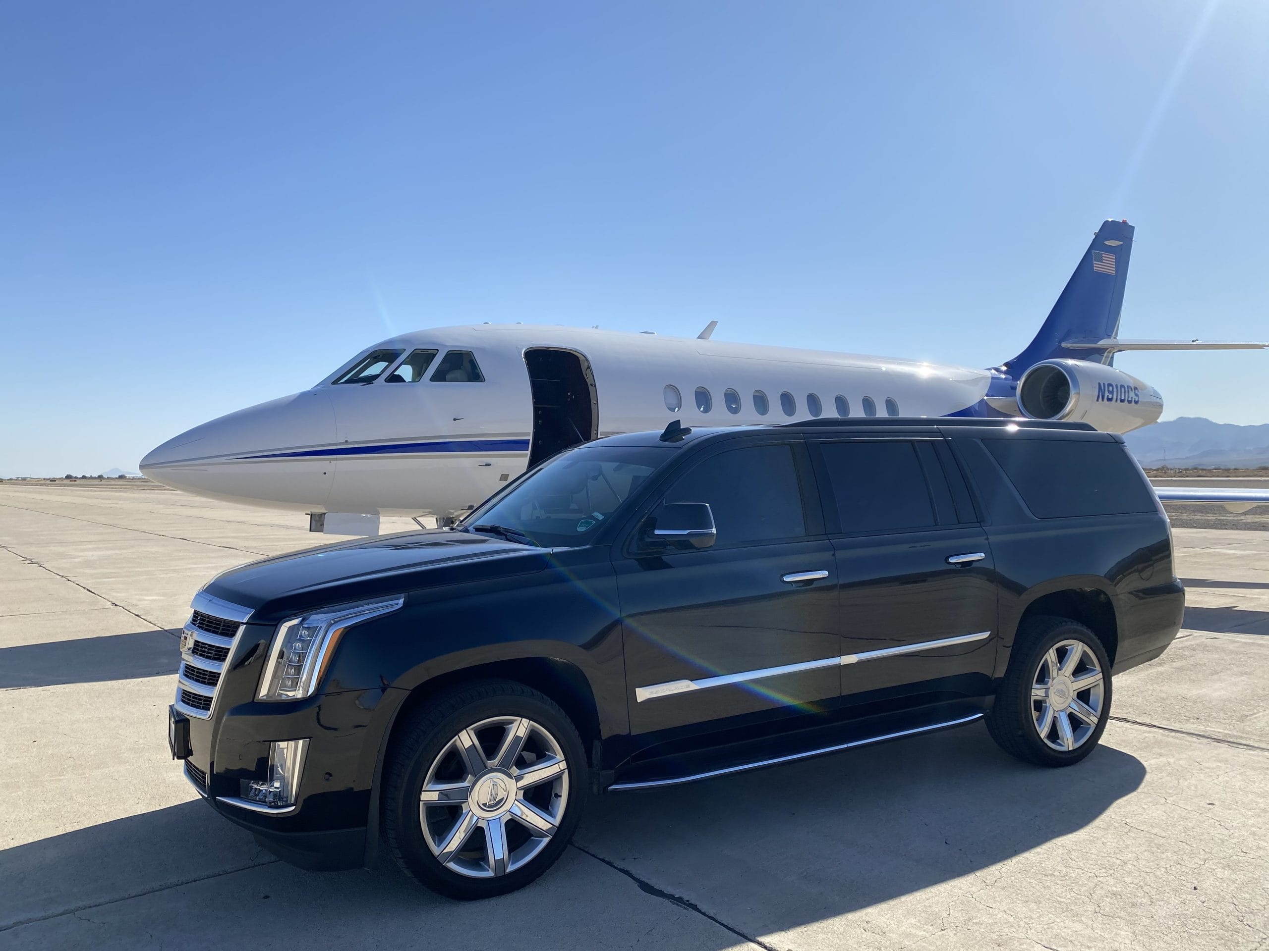 Private Chauffeur Service for Business Dinners 1 Private chauffeur service for business dinners and corporate events in Southern California