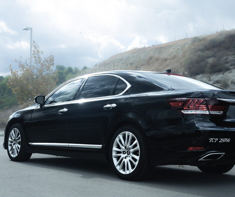 Southern California Guide to Airport Sedan Transportation 2 Southern California Guide to Airport Sedan Transportation